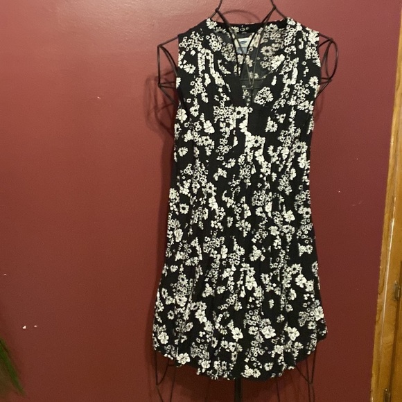 Old Navy Dresses & Skirts - Old navy mini dress​​​